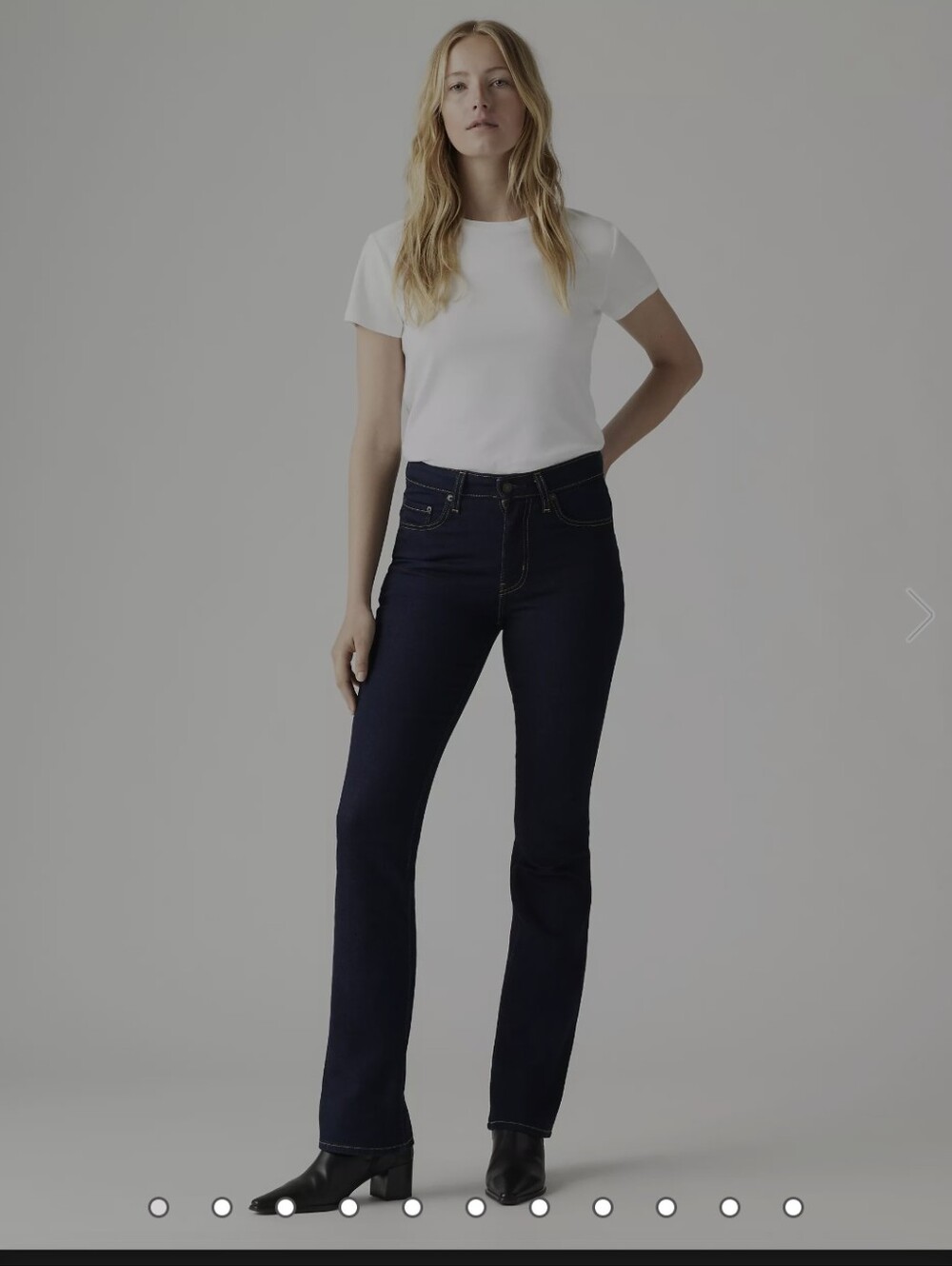 Levi's Women's 725's Dark Wash jeans